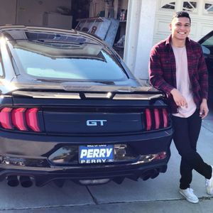 Meet your Posher, Sergio